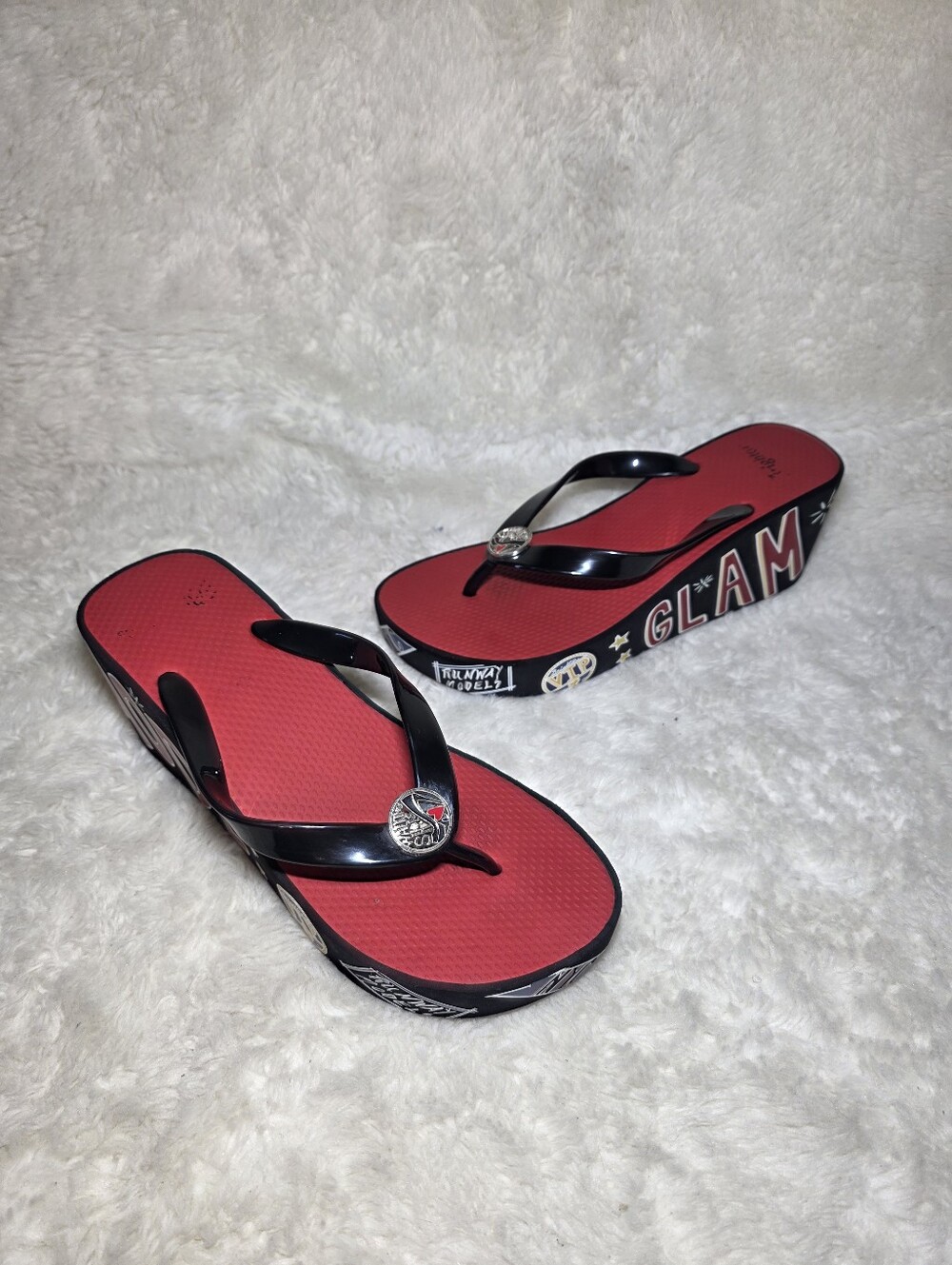 Brighton Glam Girls Vintage Y2K Platform Wedge Flip Flops Red Black Size 8 / 8.5